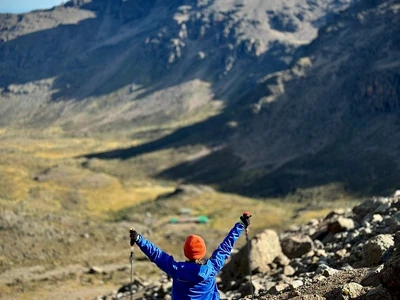 climbing mount kenya 5 days via sirimon chogoria route — the Sirimon Route near the summit.